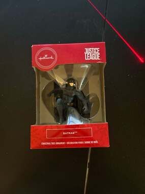 Hallmark Justice League Batman Christmas Tree Ornament 2019
